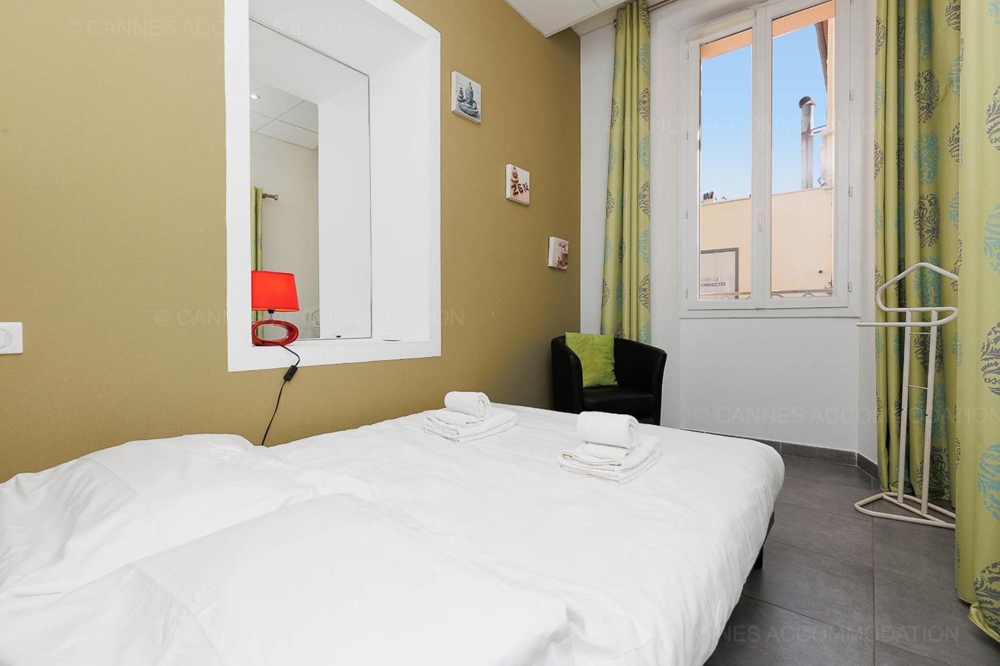 Aout 11 Appartement *
